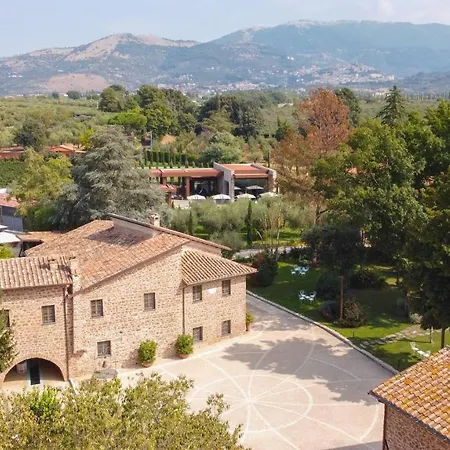 Resort Antico Borgo Molino 7cento Vicino Ai Giardini Di Ninfa