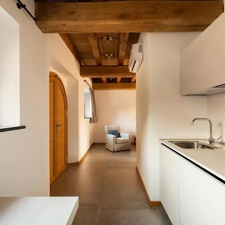Resort Antico Borgo Molino 7cento Vicino Ai Giardini Di Ninfa