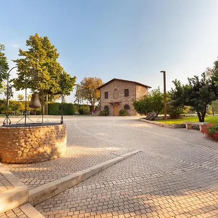 Antico Borgo Molino 7cento Vicino Ai Giardini Di Ninfa *