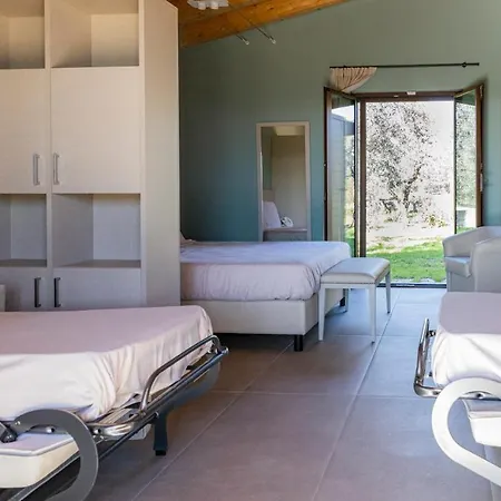 Antico Borgo Molino 7cento Vicino Ai Giardini Di Ninfa Resort *